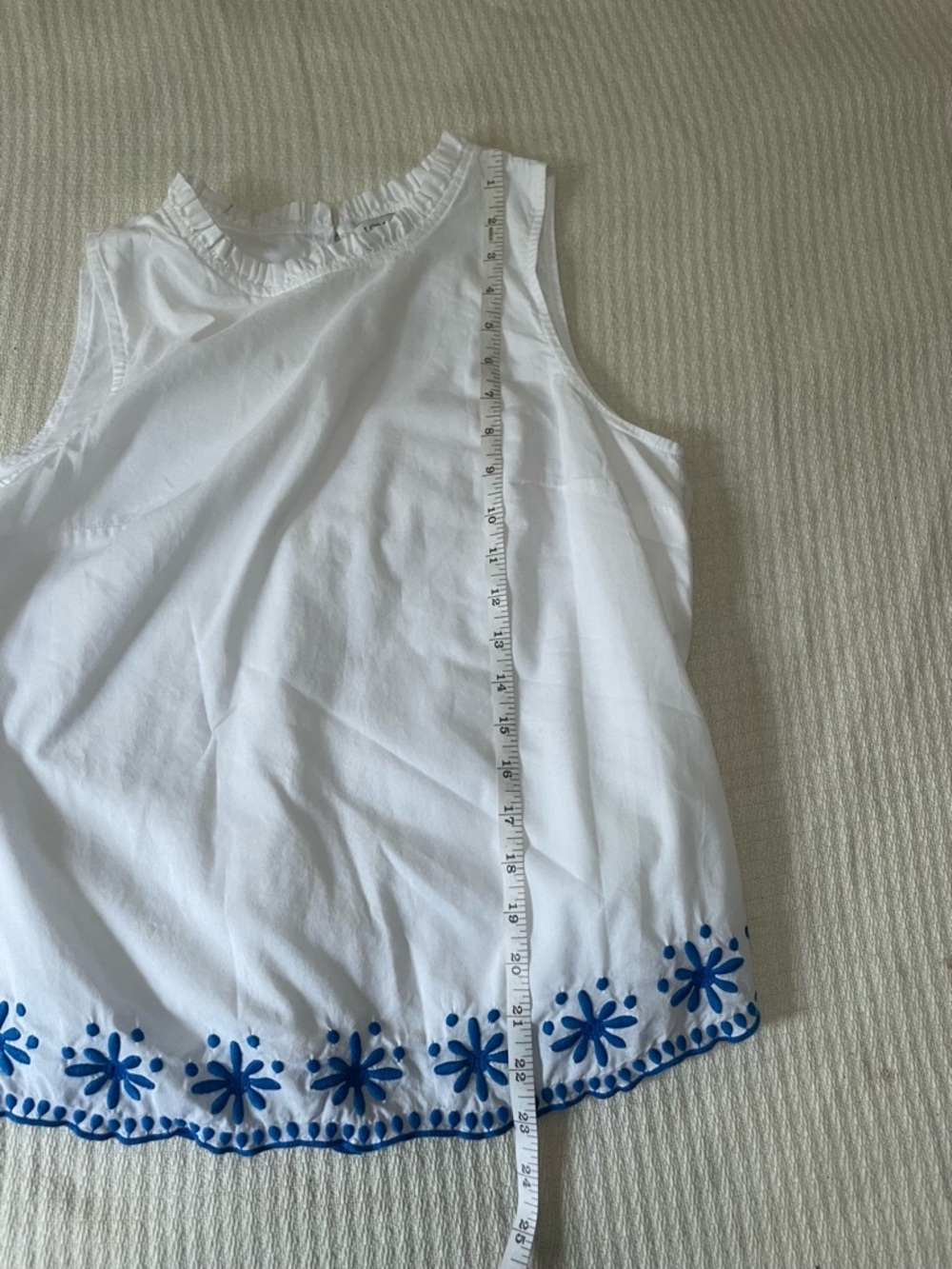 J Crew embroidered sleeveless blouse white blue floral European cotton XS - Picture 5 of 5
